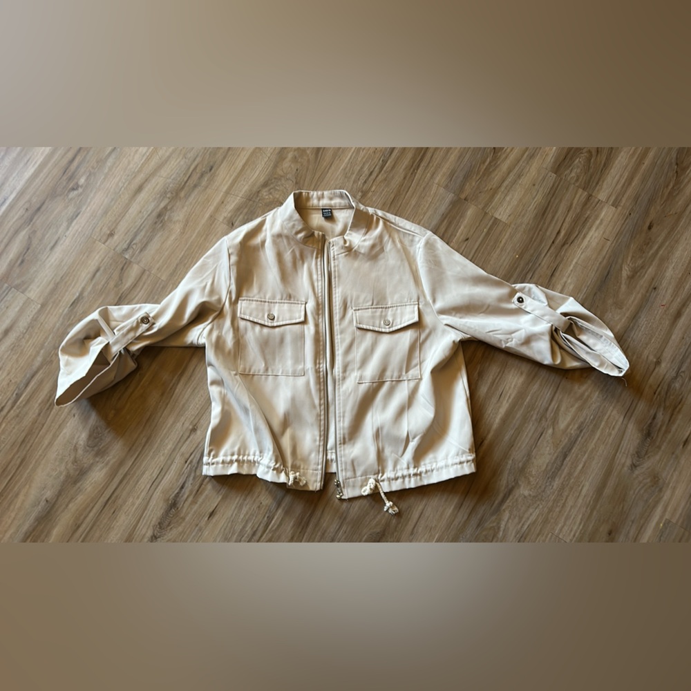 Cream cropped Zip-Up Jacket